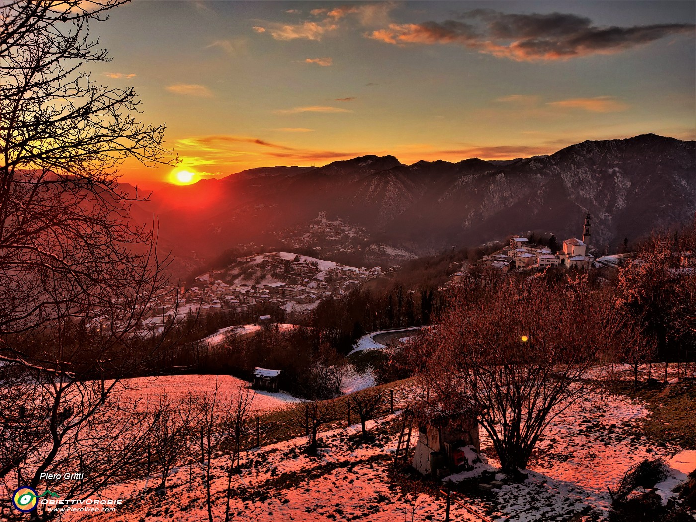 75 Ci abbassiamo a Costa Serina per goderci lo spettacolo del tramonto.jpg